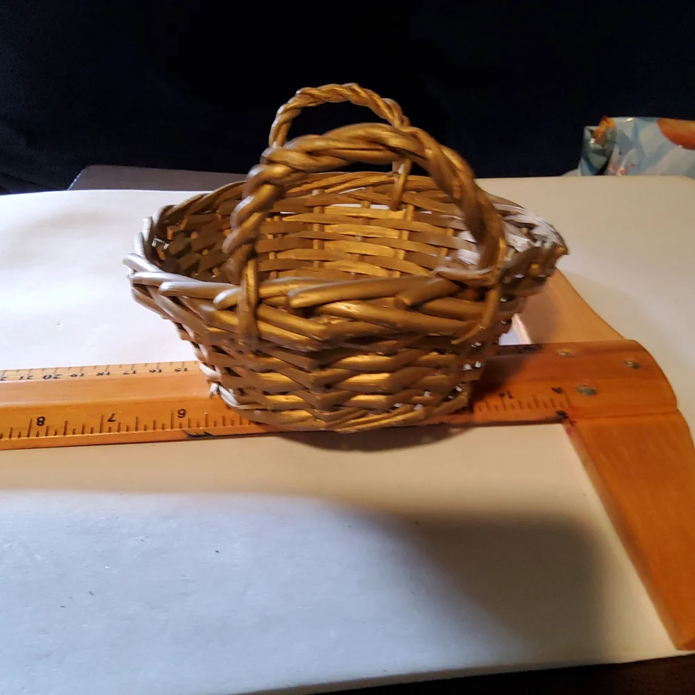 Golden Glitter Basket